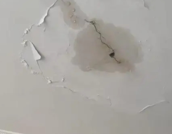 阳台漏水维修公司分享下屋面防水工程质量问题原因分析